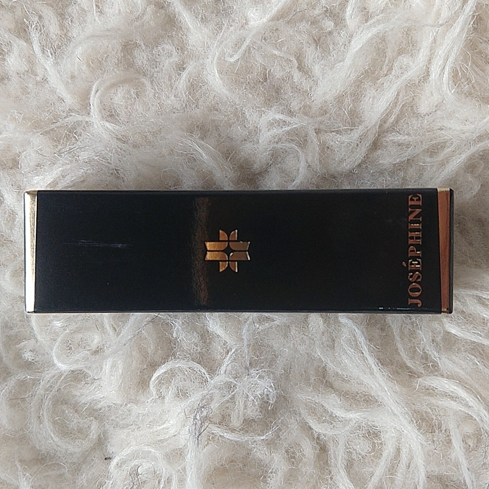 Josephine Cosmetics Natural Liquid Eyeliner Meet Leona 0.2 oz.